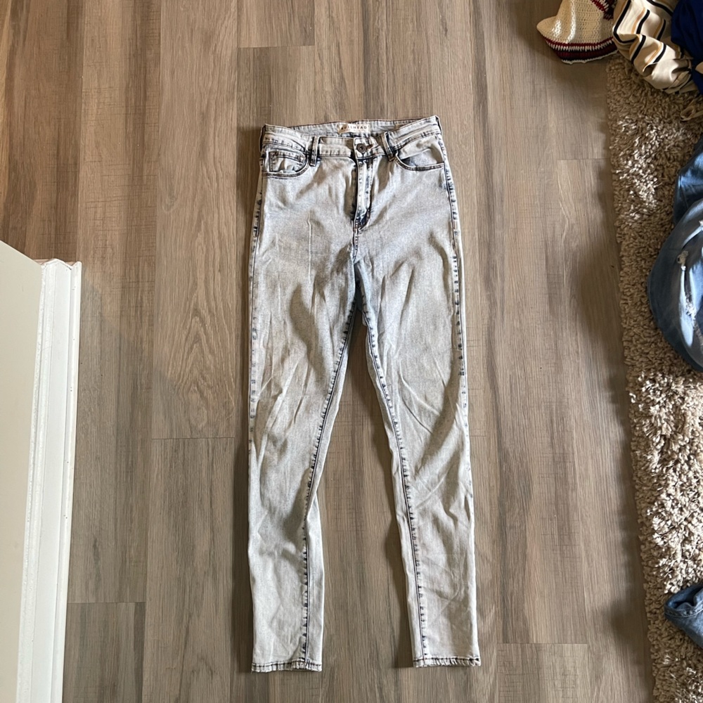 White washed jeans, no holes. High waisted